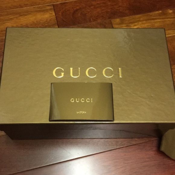 Authentic! Gucci shoe new with box - Picture 6 of 8